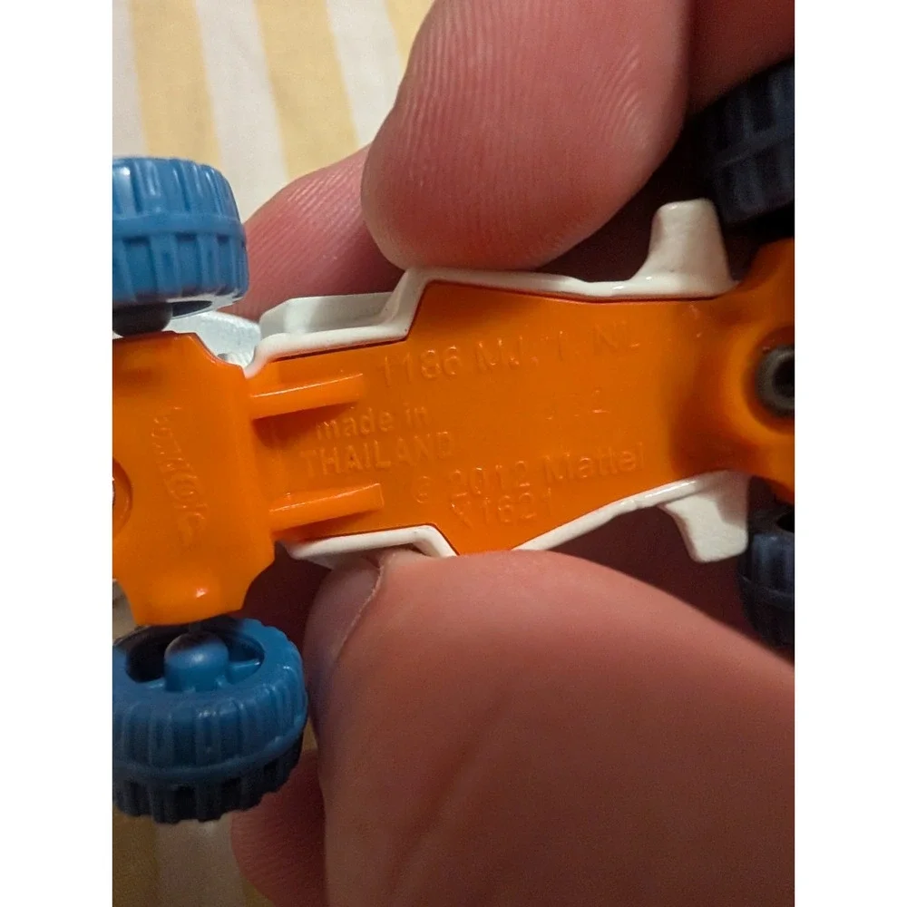 2017 SNOW STORMERS Design TEAM HOT WHEELS CORKSCREW BUGGY☆white/orange☆LOOSE